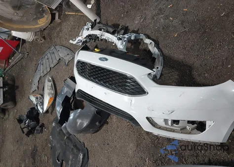 2016 Ford Focus Se z USA, uszkodzony, nr VIN 1FADP3F23GL341043